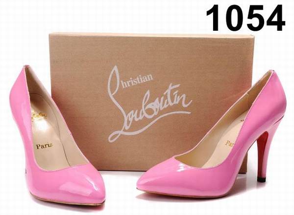 louboutin mocassin femme